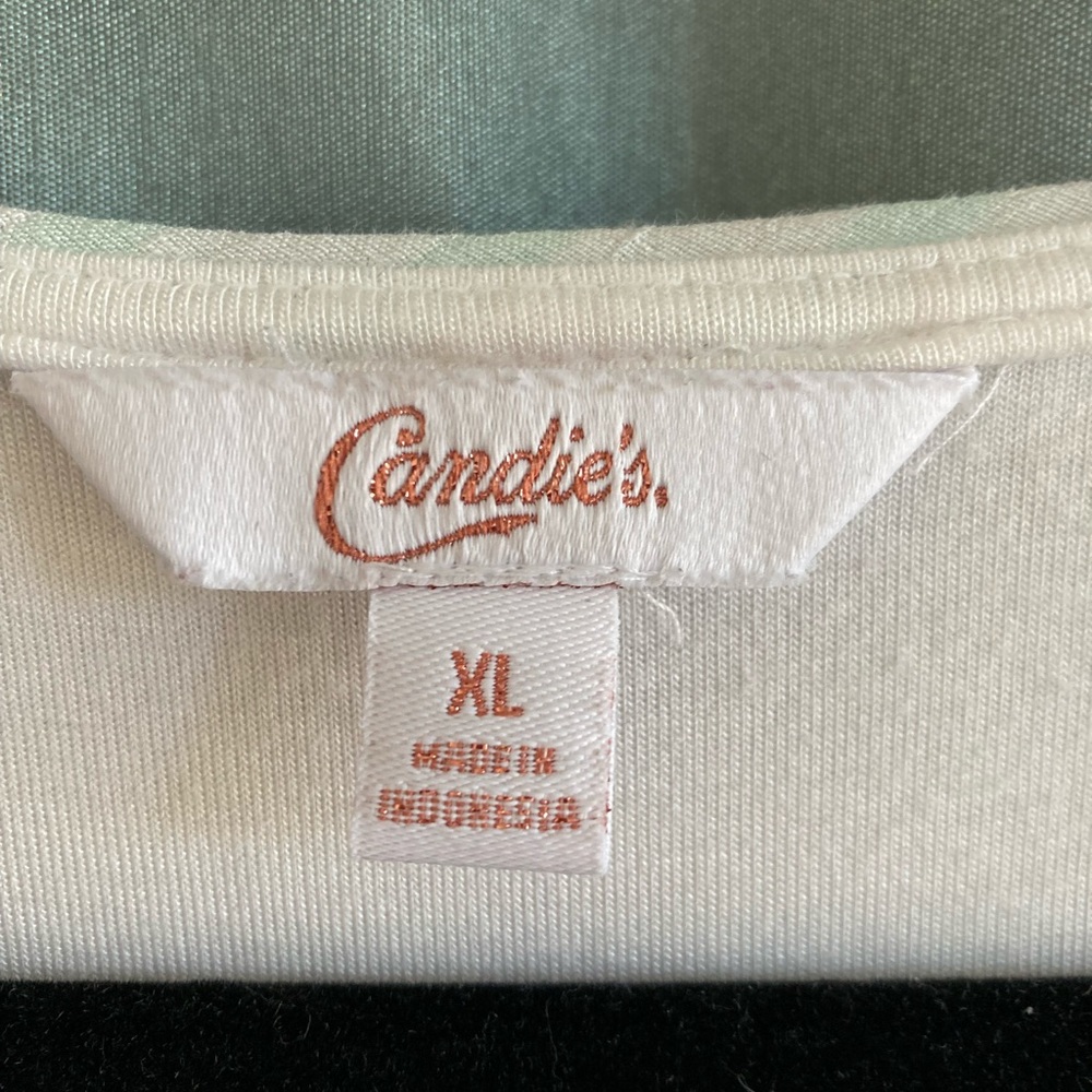 Candie’s blouse - Picture 2 of 4